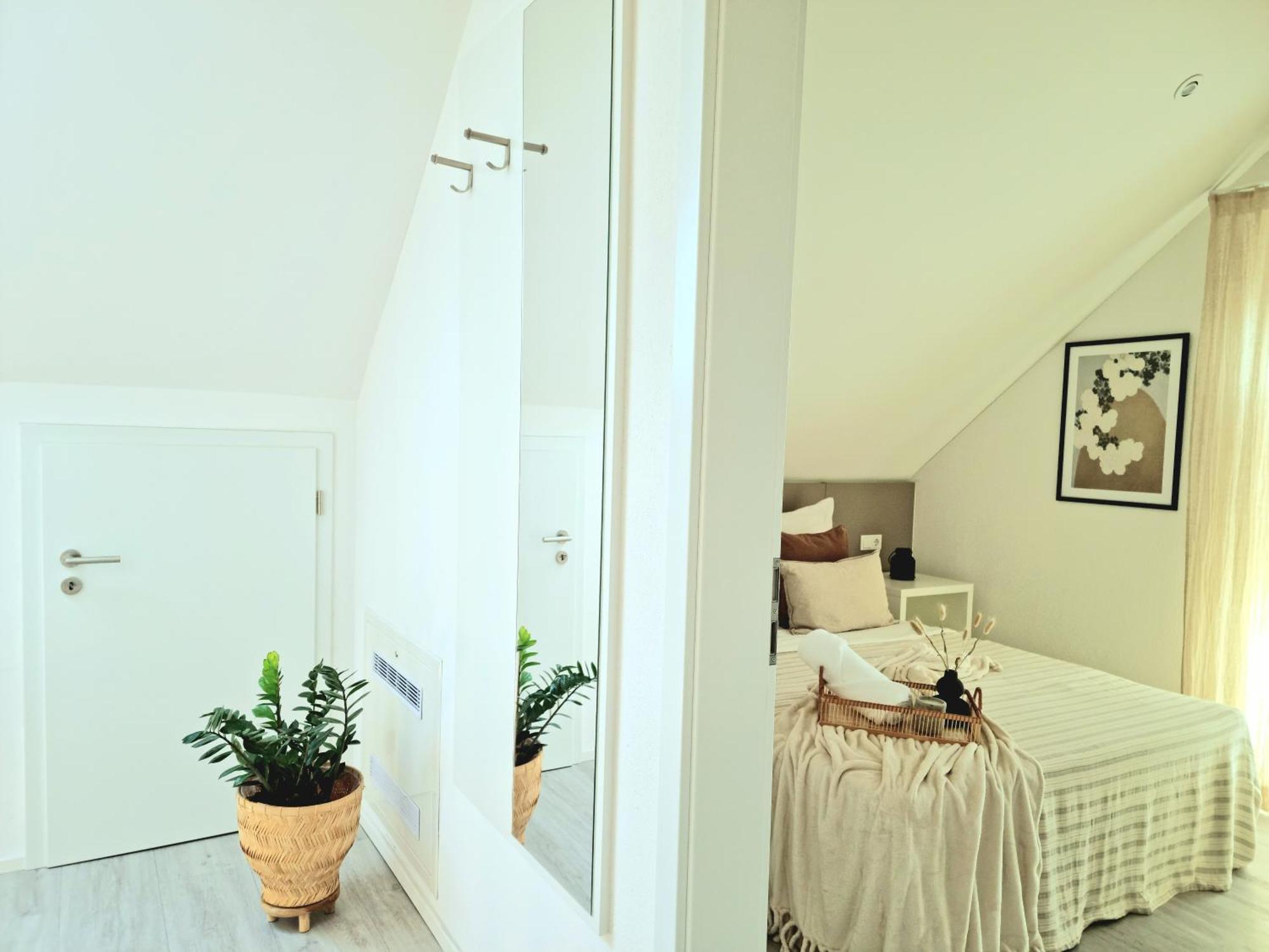 Homestay-Stylish, Zentral- Loft Apartment-Parking Ingolstadt Esterno foto